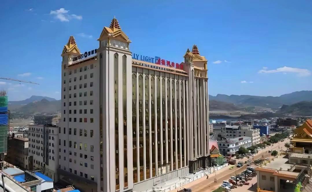 福布斯无瑕持妆粉底液